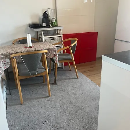 Hyggelig Med Jacuzzi Og Moderne Opholdsomrade * Ranum